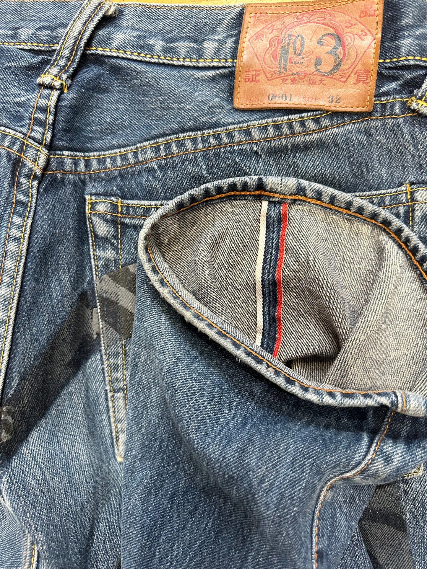 JEAN EVISU DAICOCK - W32 X L30 - BELYBENT