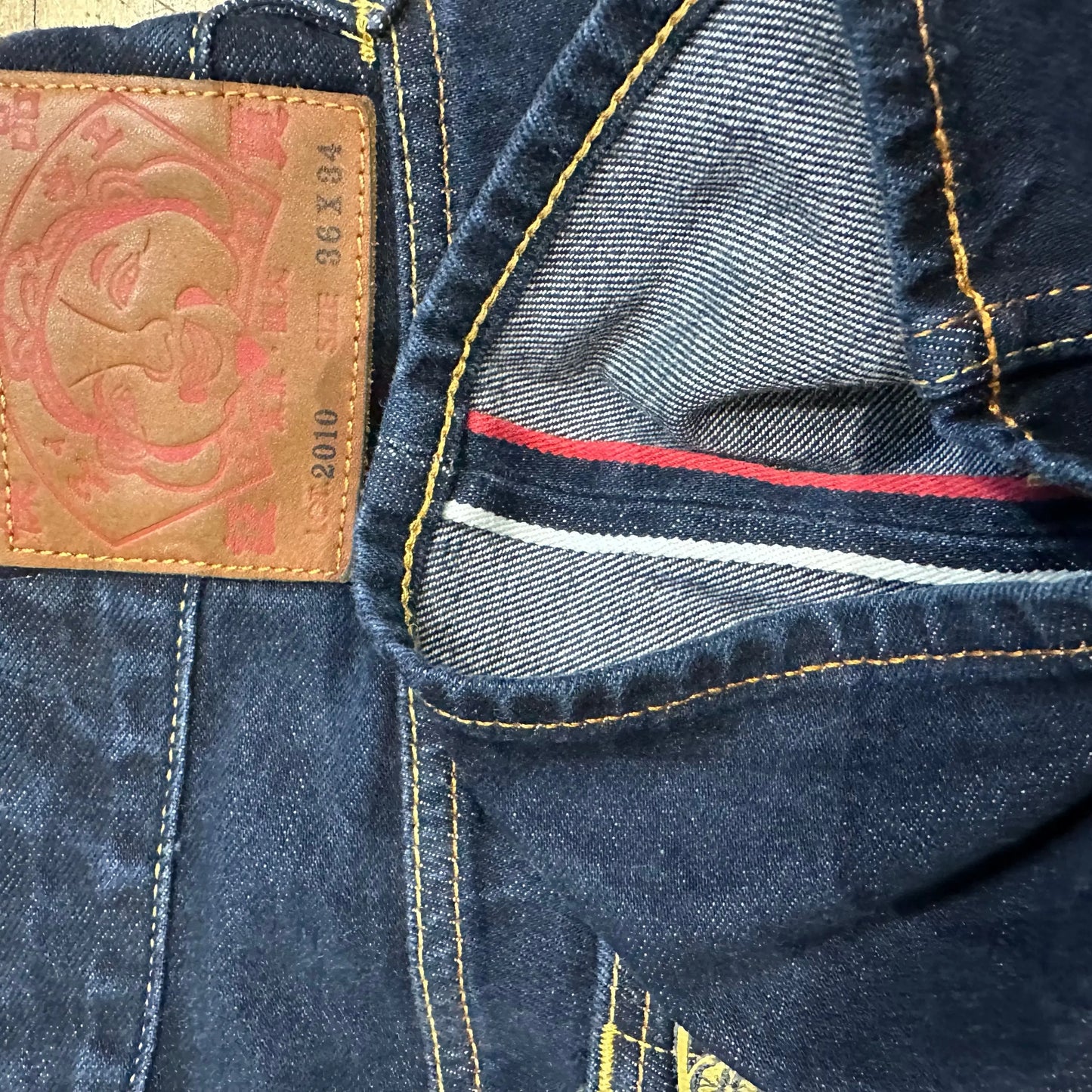 JEAN EVISU DAICOCK - W36 X L30 - BELYBENT