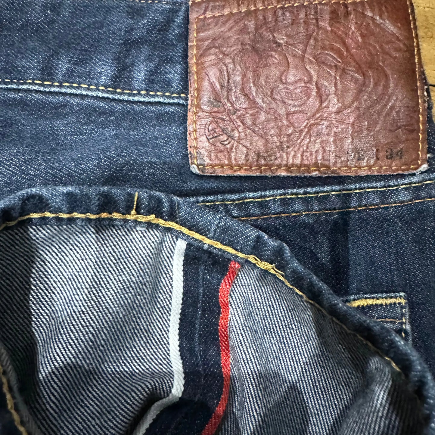 JEAN EVISU DAICOCK - W32 X L30 - BELYBENT