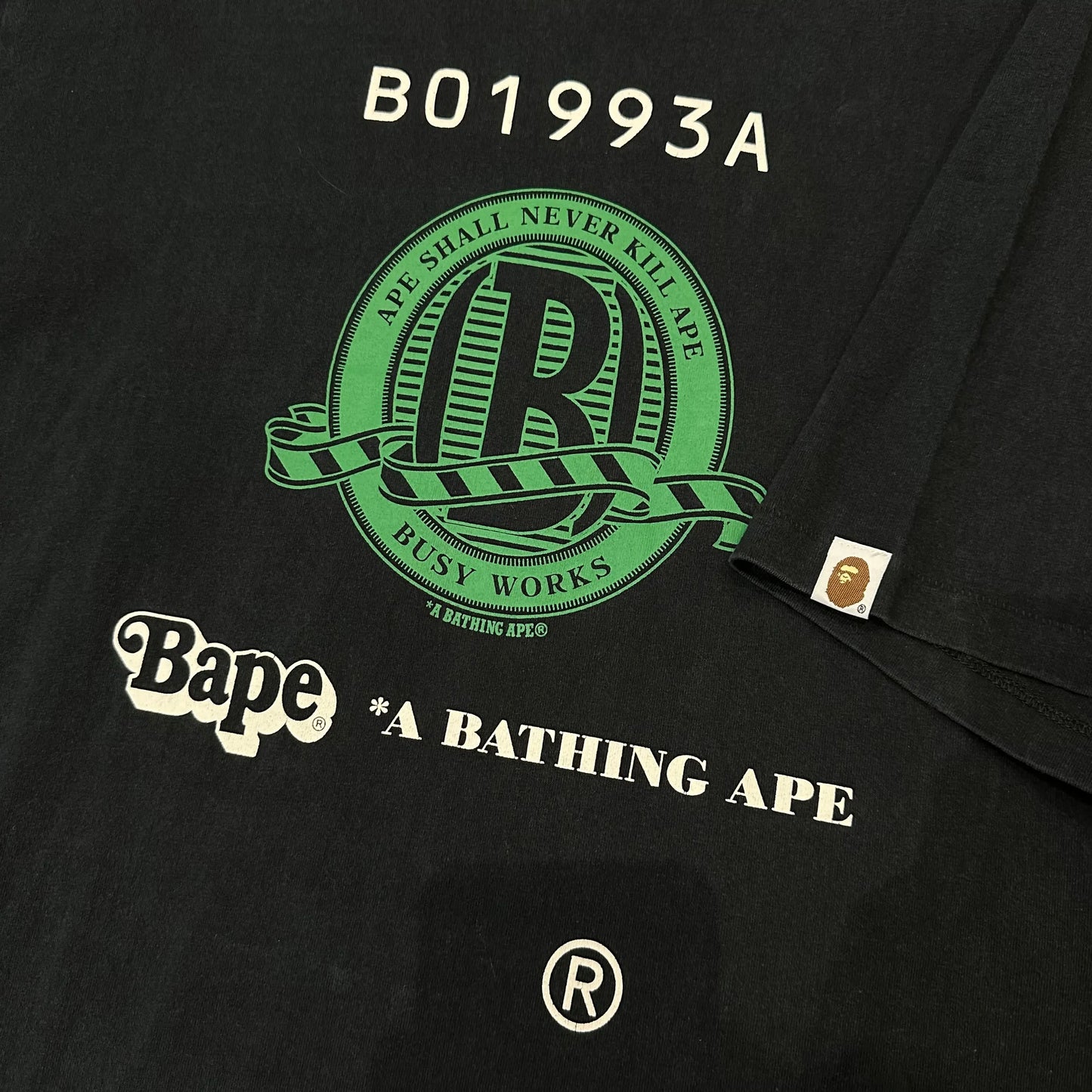 T-SHIRT BAPE - M BAPE